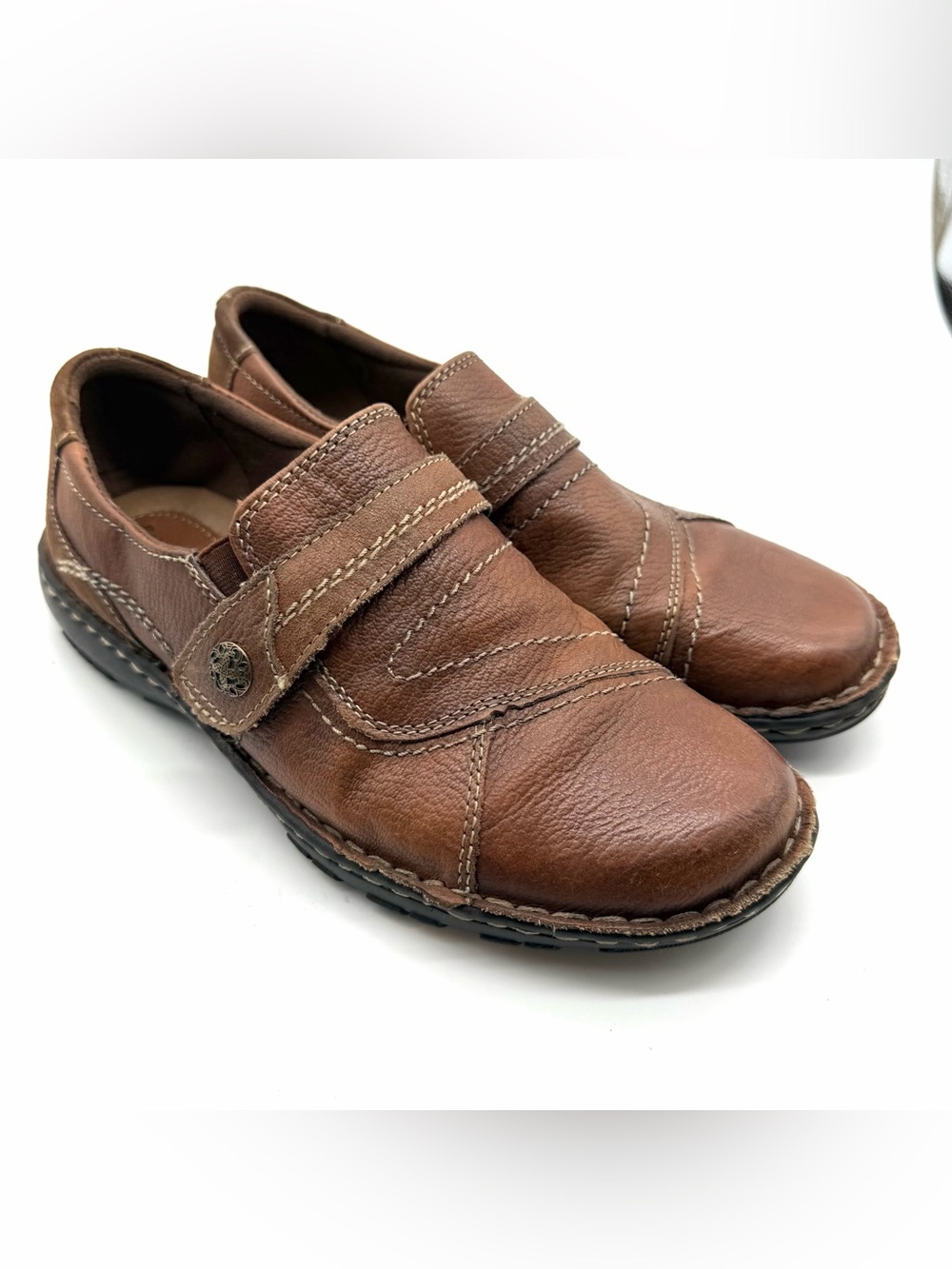 Earth Origins Shoes Women's size 8W Erika Slip On Loafers Brown Leather Medieval